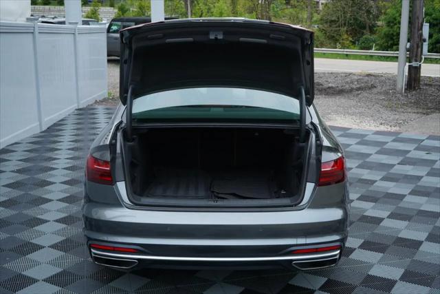 2022 Audi A4 Premium Plus 45 TFSI S line quattro S tronic