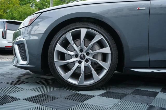2022 Audi A4 Premium Plus 45 TFSI S line quattro S tronic