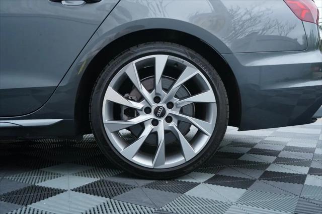 2022 Audi A4 Premium Plus 45 TFSI S line quattro S tronic
