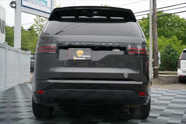 2023 Land Rover Discovery P300 S R-Dynamic