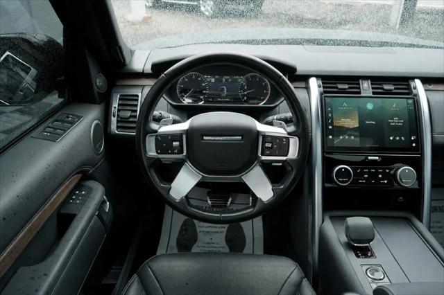 2023 Land Rover Discovery P300 S R-Dynamic