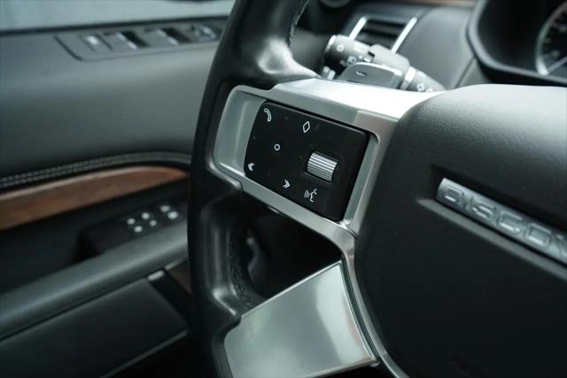 2023 Land Rover Discovery P300 S R-Dynamic