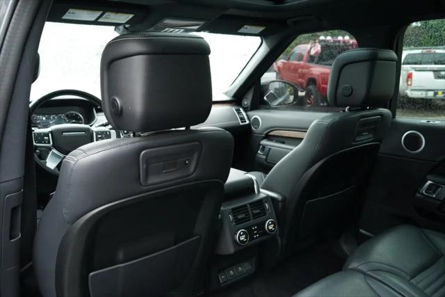 2023 Land Rover Discovery P300 S R-Dynamic