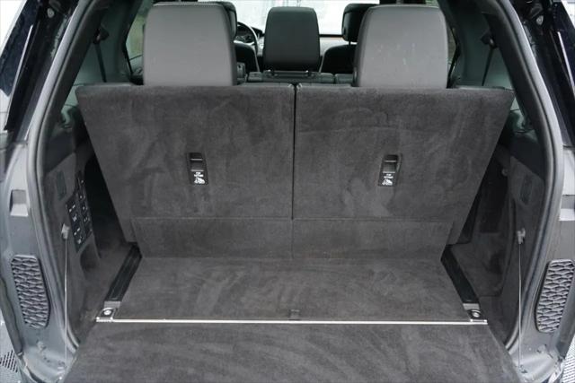 2023 Land Rover Discovery P300 S R-Dynamic