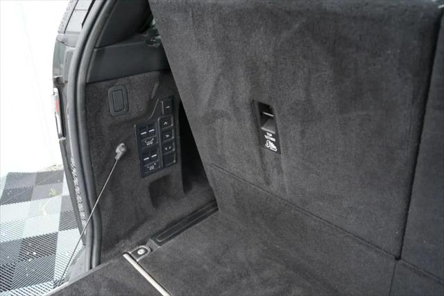 2023 Land Rover Discovery P300 S R-Dynamic