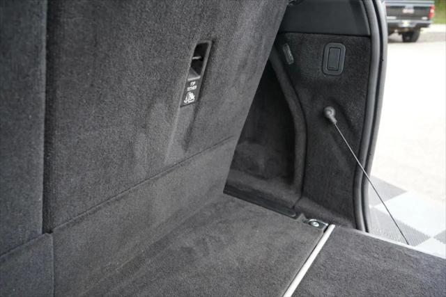 2023 Land Rover Discovery P300 S R-Dynamic