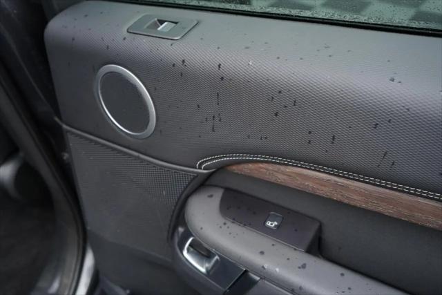 2023 Land Rover Discovery P300 S R-Dynamic