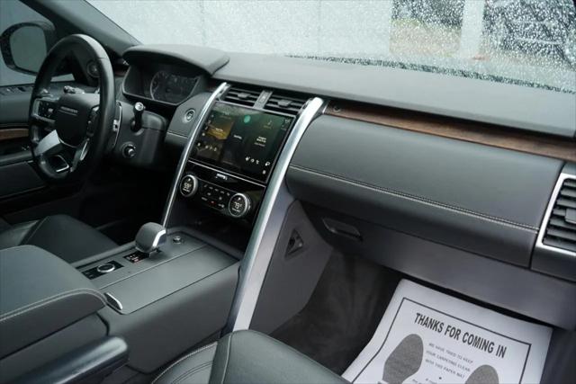 2023 Land Rover Discovery P300 S R-Dynamic