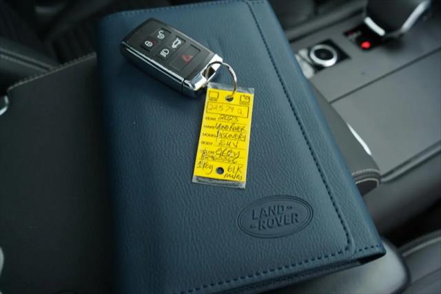 2023 Land Rover Discovery P300 S R-Dynamic