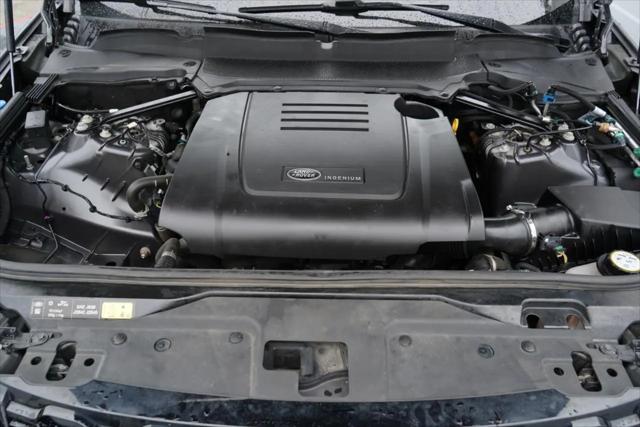 2023 Land Rover Discovery P300 S R-Dynamic