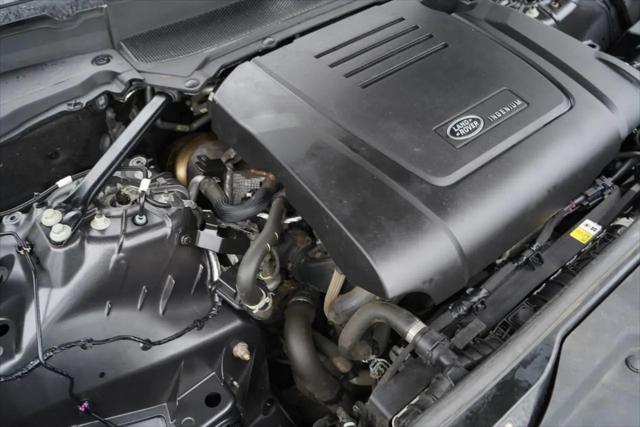 2023 Land Rover Discovery P300 S R-Dynamic