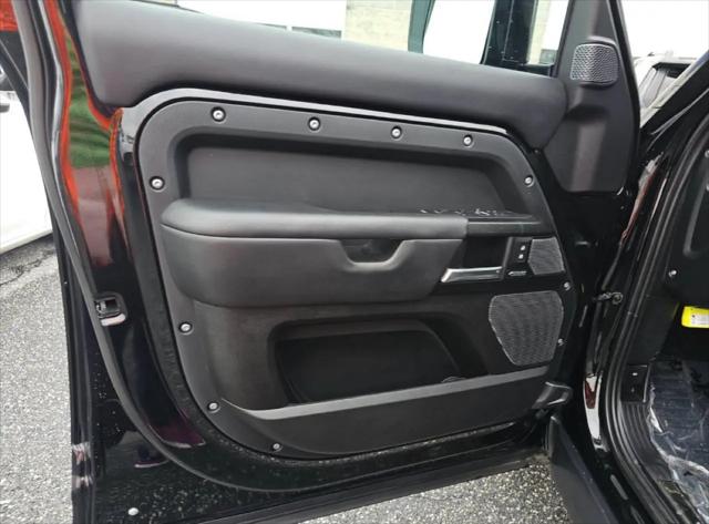 2023 Land Rover Defender 110 Carpathian Edition