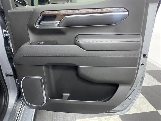 2026 GMC Sierra 1500 Crew Cab, Short Bed, SLT, 4WD