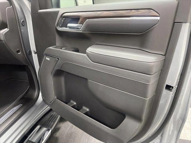 2026 GMC Sierra 1500 Crew Cab, Short Bed, SLT, 4WD
