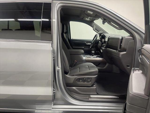 2026 GMC Sierra 1500 Crew Cab, Short Bed, SLT, 4WD