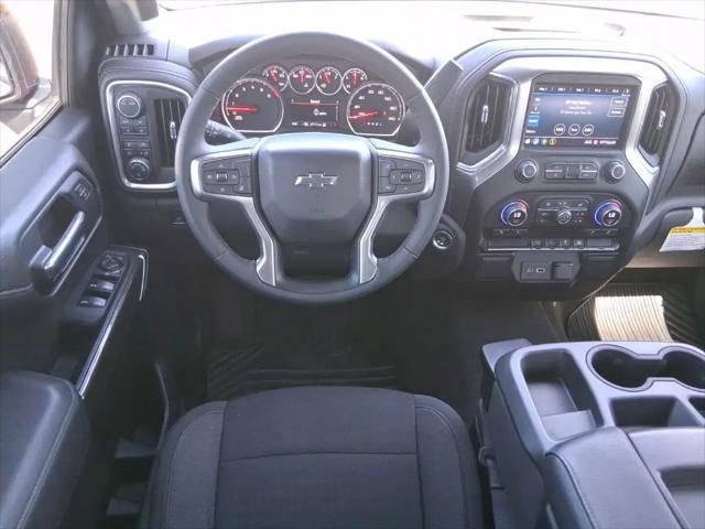2022 Chevrolet Silverado 1500 4WD Crew Cab Short Bed RST