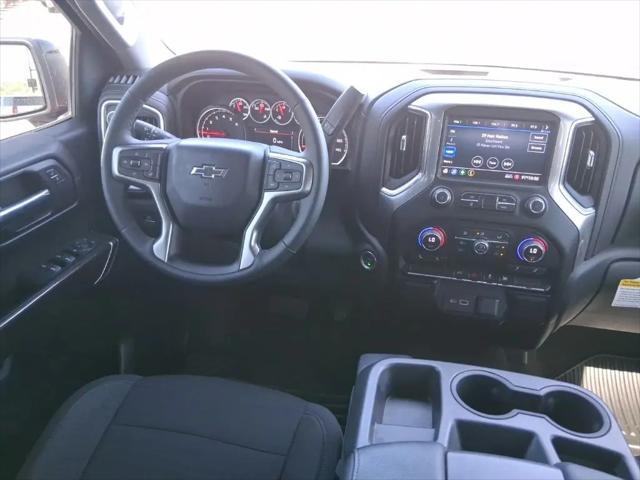 2022 Chevrolet Silverado 1500 4WD Crew Cab Short Bed RST