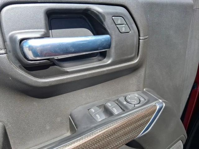 2022 Chevrolet Silverado 1500 4WD Crew Cab Short Bed RST