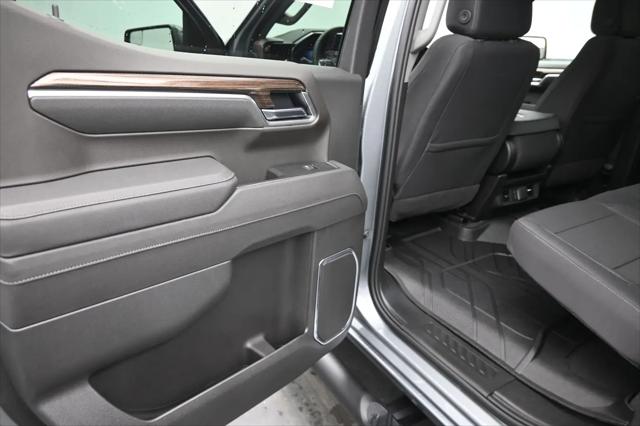 2026 Chevrolet Silverado 1500 4WD Crew Cab Short Bed RST