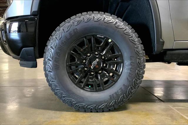 2026 Chevrolet Silverado 2500HD Crew Cab, Standard Bed, XR2, 4WD
