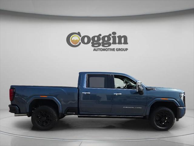 2026 GMC Sierra 2500HD Crew Cab, Standard Bed, Denali Ultimate, 4WD