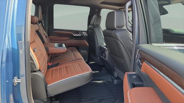 2026 GMC Sierra 2500HD Crew Cab, Standard Bed, Denali Ultimate, 4WD