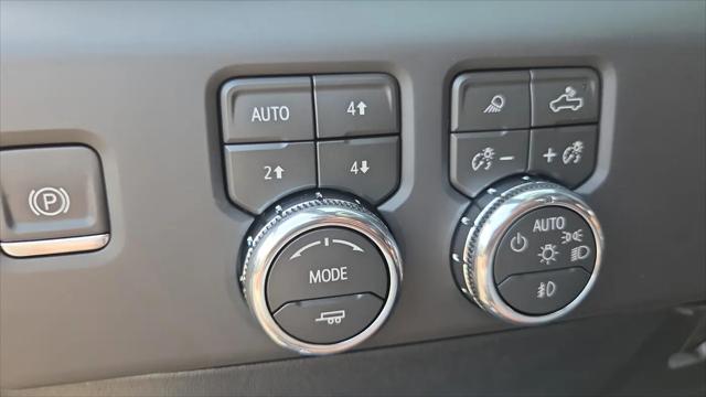 2026 GMC Sierra 2500HD Crew Cab, Standard Bed, Denali Ultimate, 4WD