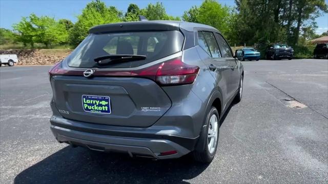 2025 Nissan Kicks S
