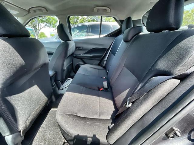 2025 Nissan Kicks S