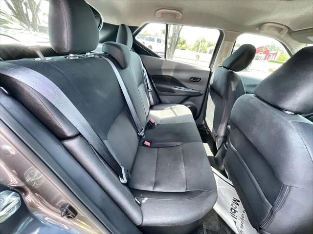 2025 Nissan Kicks S