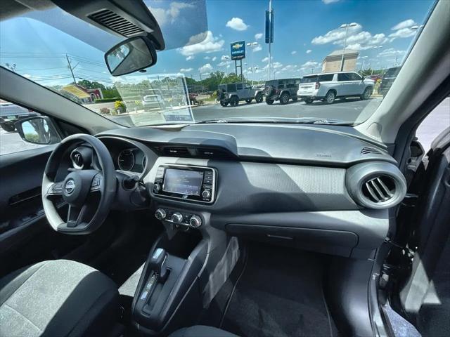 2025 Nissan Kicks S