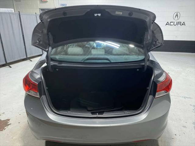 2012 Hyundai Elantra Limited (Ulsan Plant)