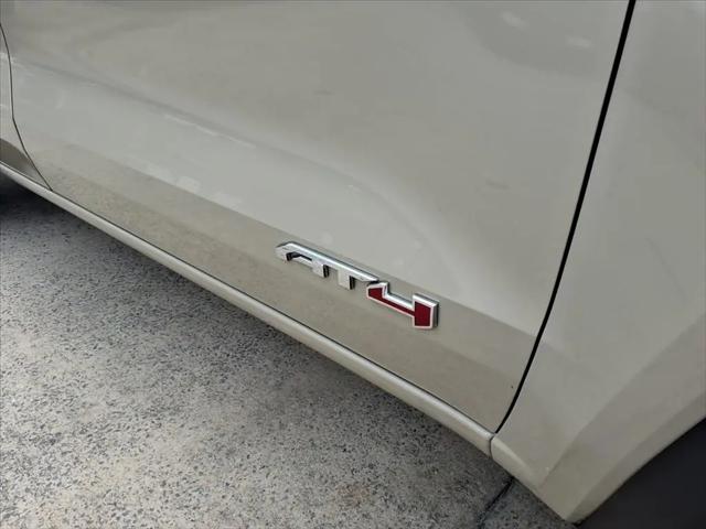 2024 GMC Canyon 4WD AT4