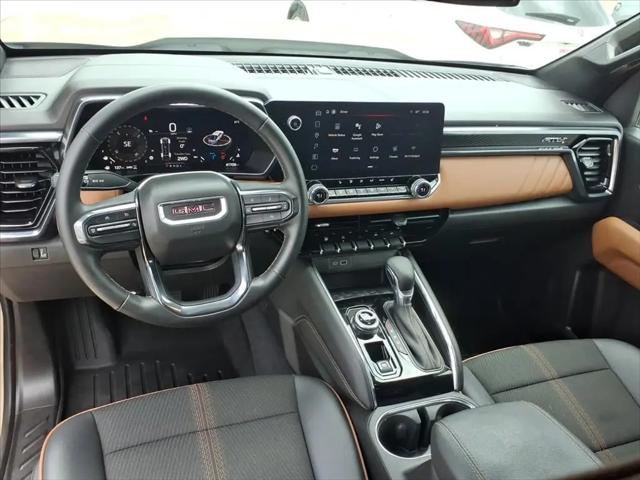 2024 GMC Canyon 4WD AT4