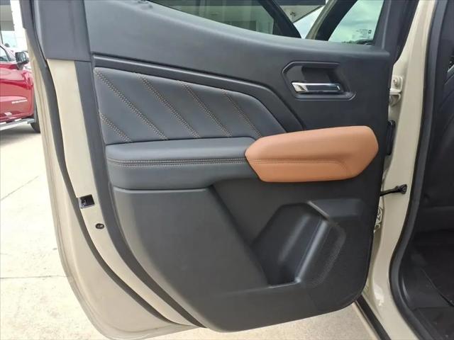 2024 GMC Canyon 4WD AT4