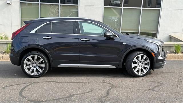 2022 Cadillac XT4 AWD Premium Luxury