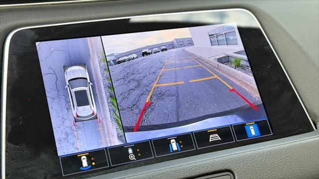 2022 Cadillac XT4 AWD Premium Luxury