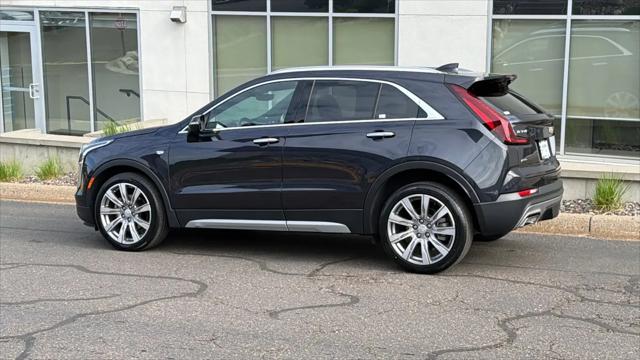 2022 Cadillac XT4 AWD Premium Luxury