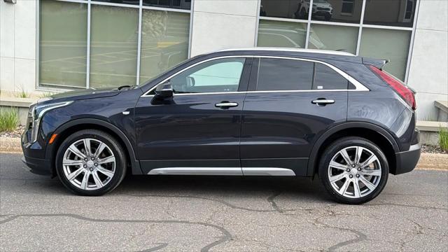 2022 Cadillac XT4 AWD Premium Luxury