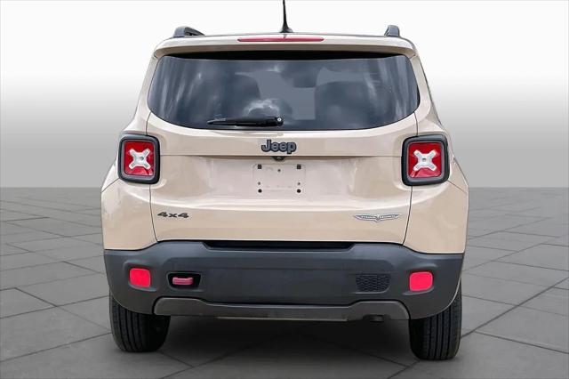 2017 Jeep Renegade Deserthawk 4x4