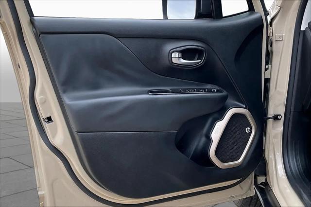 2017 Jeep Renegade Deserthawk 4x4