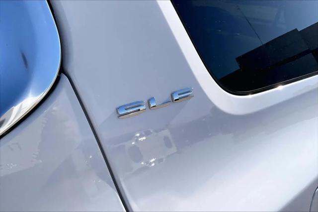 2023 GMC Acadia FWD SLE