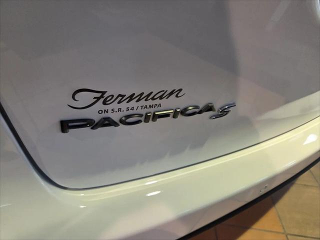2027 Chrysler Pacifica Limited