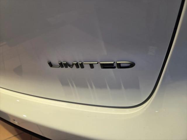 2027 Chrysler Pacifica Limited
