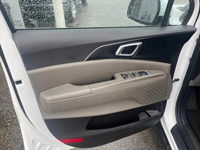 2025 Kia Carnival MPV LXS