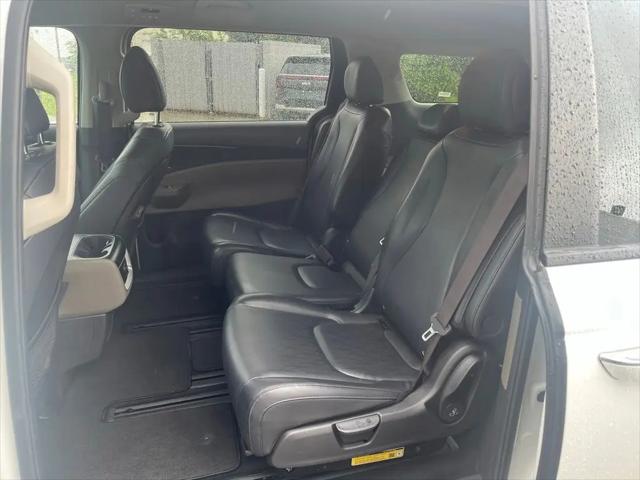 2025 Kia Carnival MPV LXS