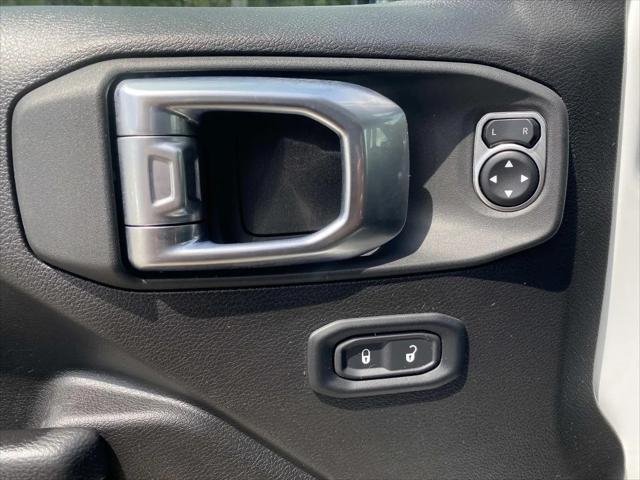 2025 Jeep Wrangler 4-Door Willys 4x4
