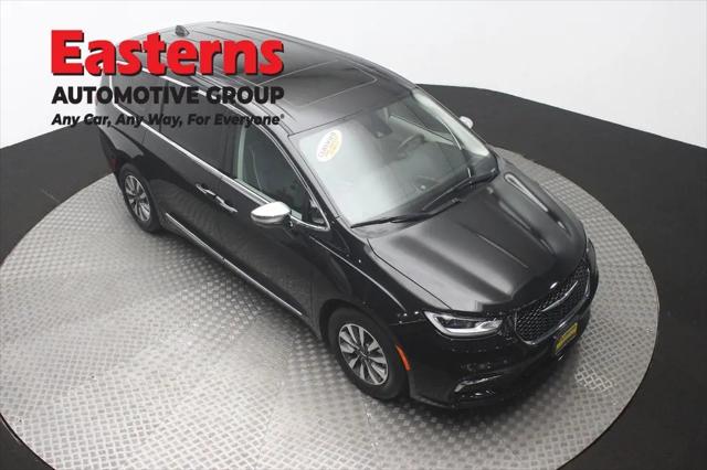 2023 Chrysler Pacifica Hybrid Limited