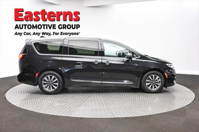 2023 Chrysler Pacifica Hybrid Limited