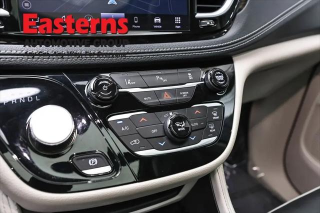 2023 Chrysler Pacifica Hybrid Limited